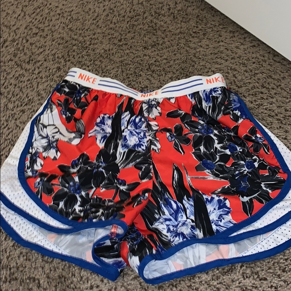 red white and blue tropical leave shorts